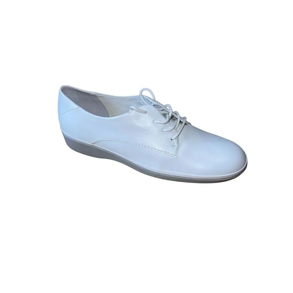 Easy Spirit Free N Easy White Leather Lace Up Shoe Womens Size 10 NEW
